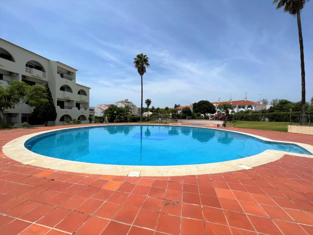 Apartamento Albufeira Twins 2 With Pool By Homing Exterior foto